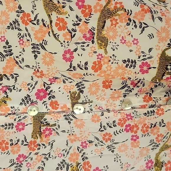 Jane and Delancey Floral Tiger Print Tie Front Top Size Medium - Picture 2 of 5